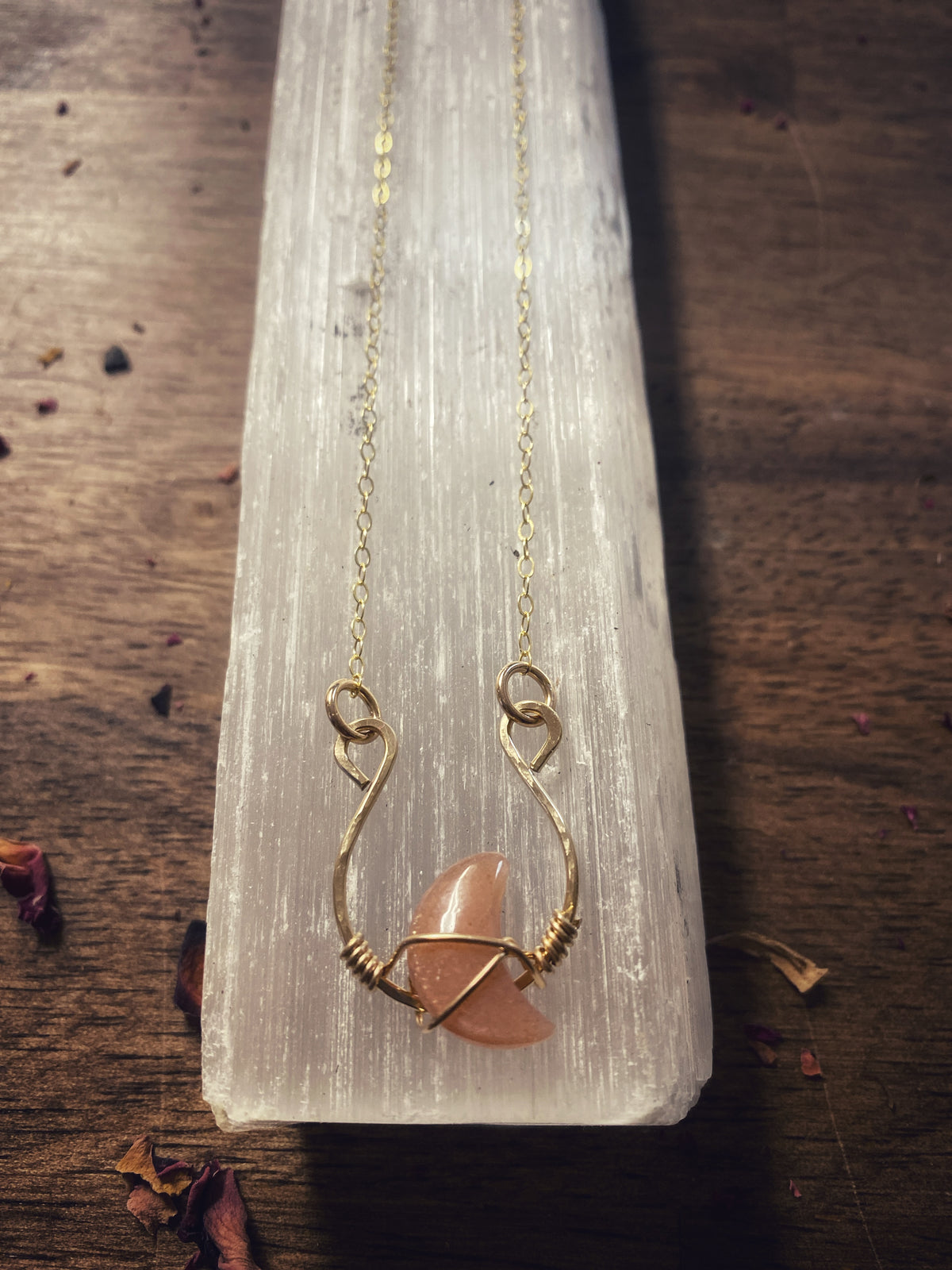 🌙Dainty Moonstone necklace | Gold-filled