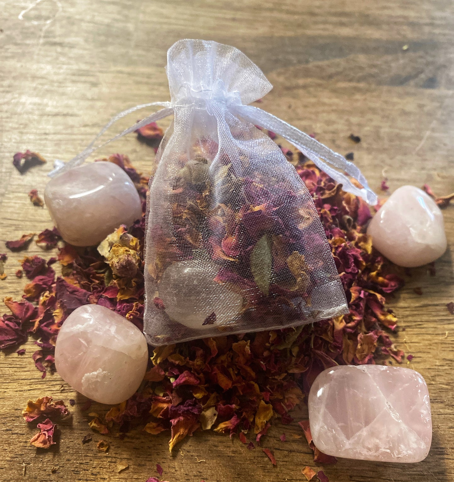 🩷Self-Love bag | Tumbled Rose Quartz & Rose Petals