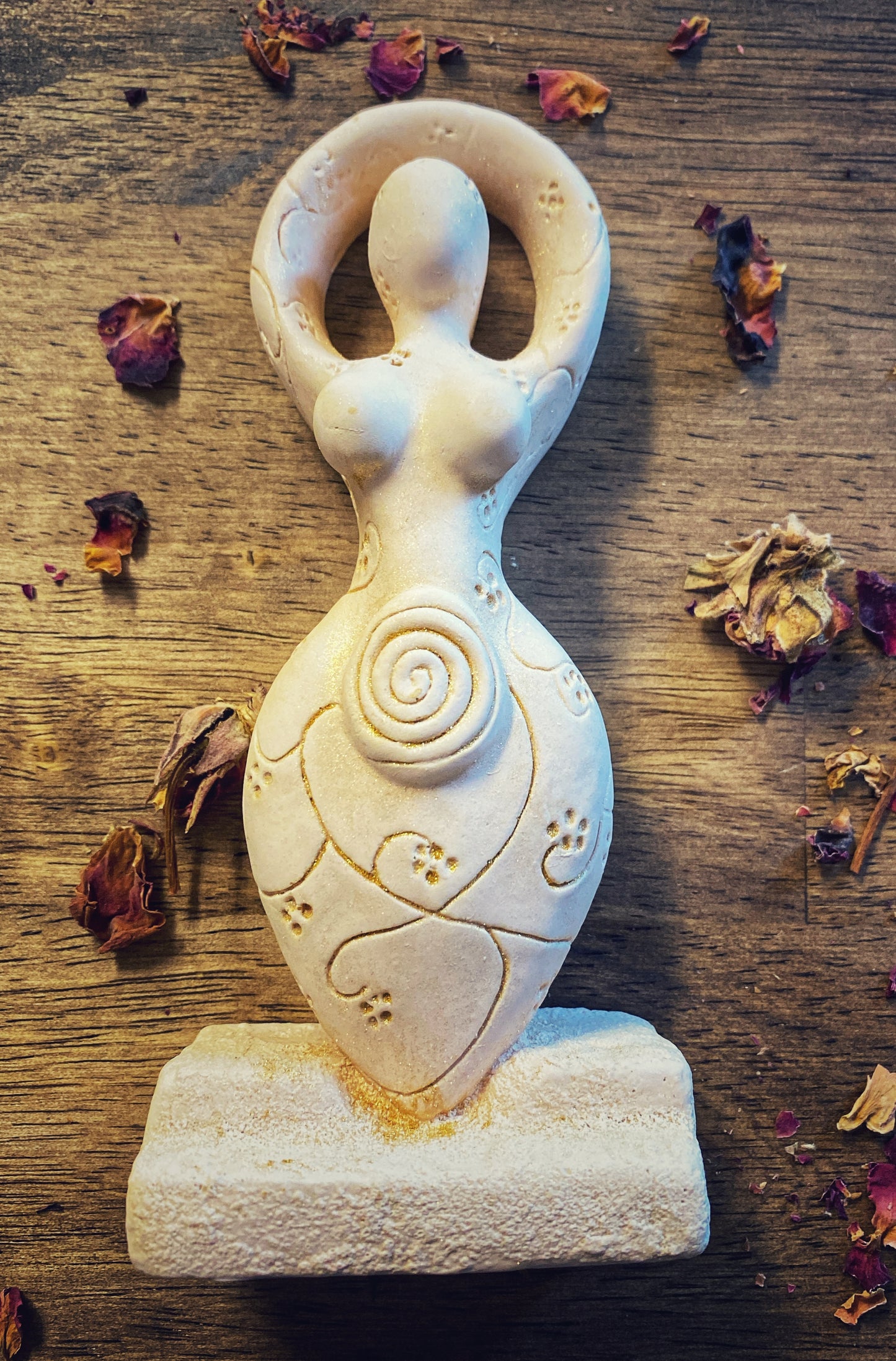 🌀Gypsum Cement Goddess Figurine - Spring