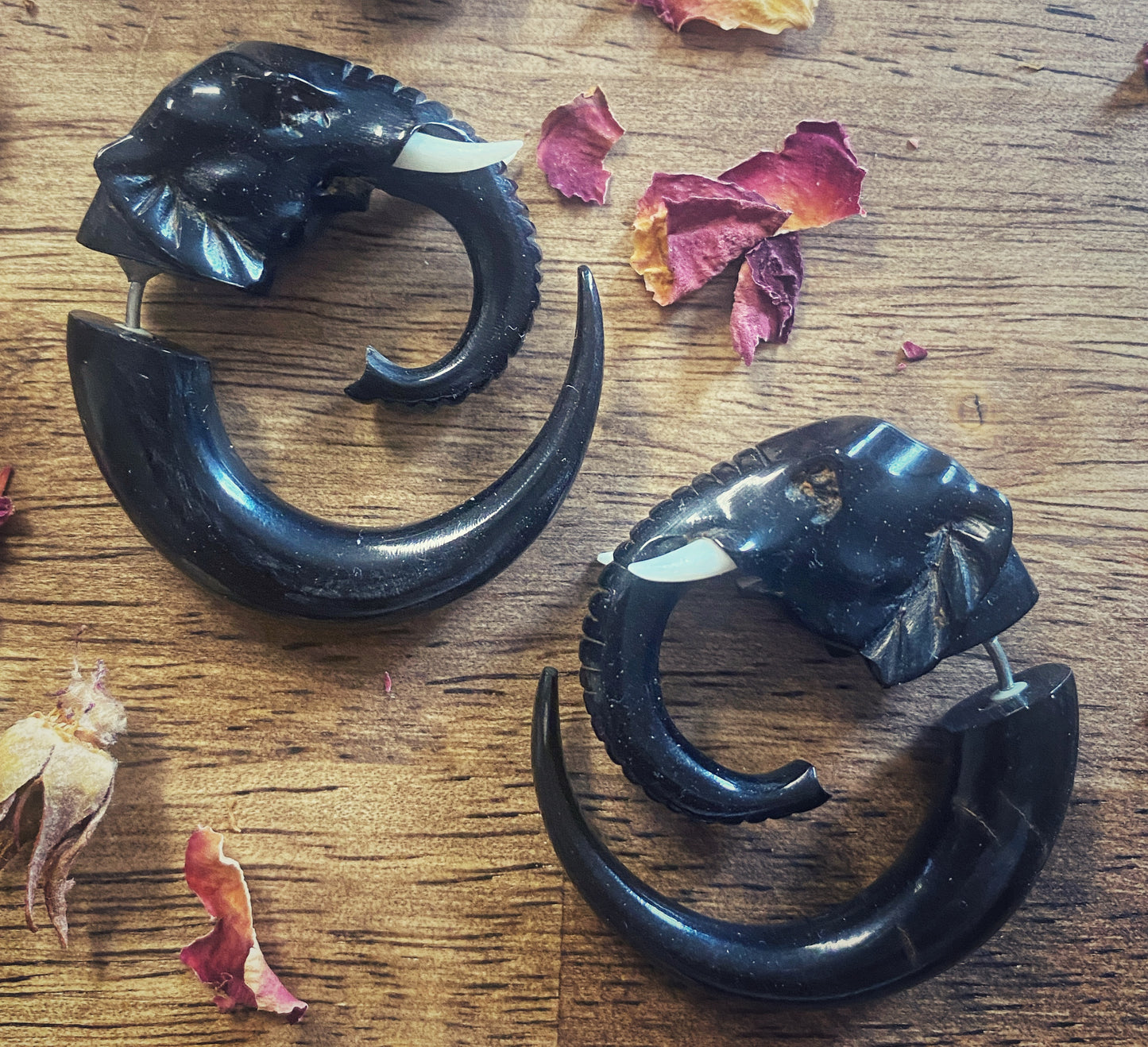 🐘Faux Elephant Gauges