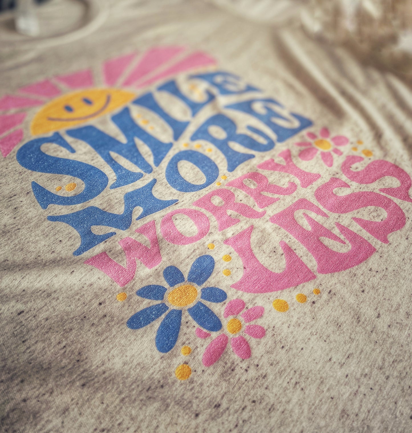Smile more worry less tee☀️