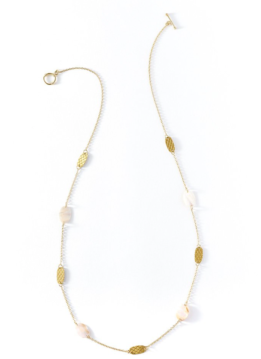 DHAVALA NECKLACE - PEARL COIN