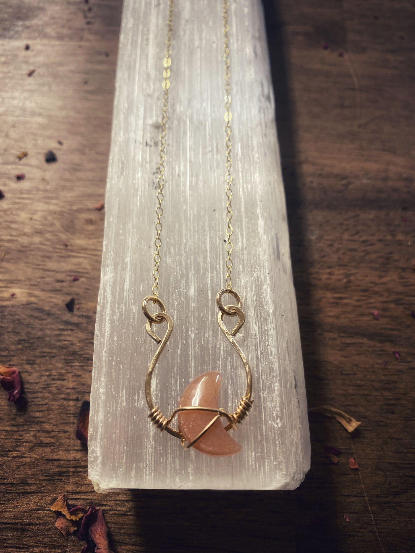 🌙Dainty Moonstone necklace | Gold-filled